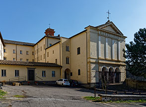 Il Convento Sant&rsquo;Angelo alle pendici del Monte Fogliano.