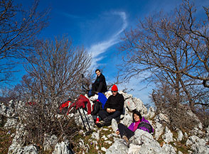 Pausa pranzo sulla cima del Monte Follettoso.