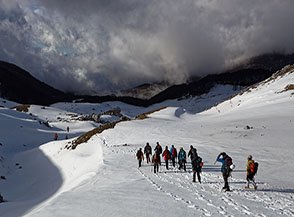 Sulla via del ritorno ai piedi del Monte Predicopeglia.