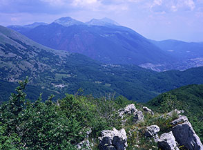 Vista sui Monti della Duchessa dalla Cresta Sud-Est di Maglia Cupa.