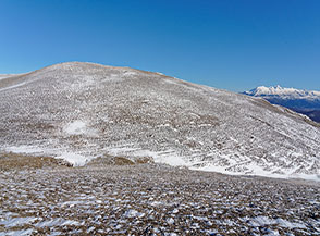 La cima di Monte Giano ripresa da sud.