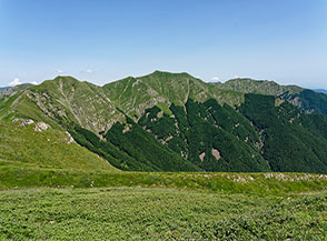 Vista verso l&rsquo;Alpe Tre Potenze da Borra al Fosso.