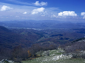 Dalla cresta Sud-Est vista sulla Valle del Turano.