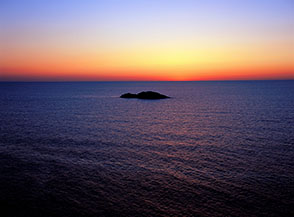 &ldquo;Ultimi bagliori&rdquo; (allo Scoglio del Medico di Ustica).