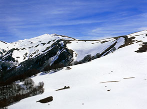 La Cresta Ovest ed il Monte Ienca visti dal Rifugio Panepucci.