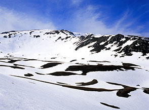 La splendente Valle del Paradiso sotto il Monte San Franco.