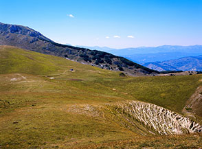 Il Passo del Belvedere ripreso dalla Cresta Ovest del Monte Ienca.