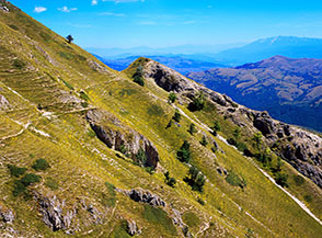 Il traverso sul canalone alpino che precede la Torretta.