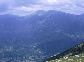 La Val Roveto con Monte Viglio all&rsquo;orizzonte.