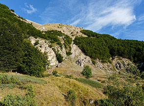 Scorcio di paesaggio alle pendici della cresta di Tavola Rotonda.