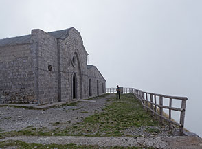 All&rsquo;entrata del santuario posto sulla cima di Pizzo San Michele.