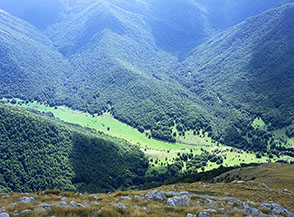 I Prati d&rsquo;Angro visti dalla cima del Marcolano.