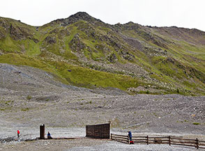 Attraversamento del Rio Solda sopra la stazione intermedia della funivia.
