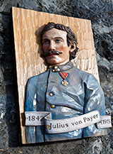  Julius von Payer, l&rsquo;alpinista ed esploratore polare austriaco a cui &egrave; intitolato il rifugio a Punta Tabaretta.