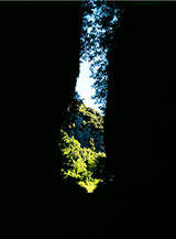 Una delle tre strozzature che s&rsquo;incontrano sul fondo della Valle del Rio Sacro.