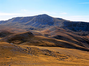 Il Monte Greco visto dalle Toppe del Tesoro.