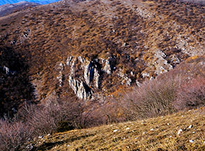 Affaccio sulla Valle di Grotta Nera dalla Cresta Sud-Ovest del San Lorenzo.