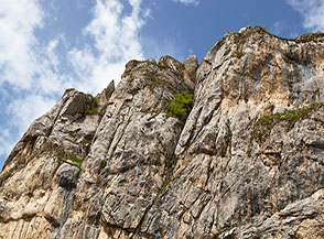 Scorcio sulla Parete Sud-Est di Pietra Cernaia.