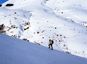 Sul Versante Nord-Est del Colle delle Pratelle, dirimpetto al Monte San Franco.