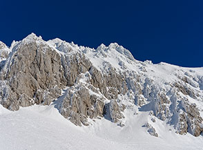 Pareti sul Versante Ovest della Cresta Sassetelli.