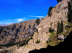 Scorcio del Lusiero del Mutun: cresta rocciosa sul fianco della Valle delle Forciolline.