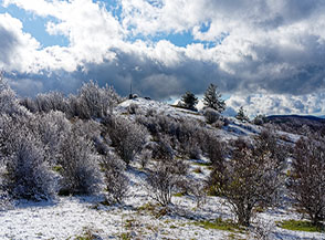 Un ultimo saluto a Colle Perilli o Croce dei Laghi sulla via del ritorno.