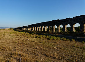 2000 anni di storia nelle grandi arcate dell&rsquo;Acquedotto Claudio.