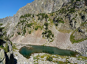 Il secondo dei laghetti che s&rsquo;incontrano risalendo il Barranco de Arriel.