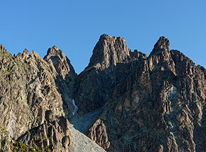 Il trittico magico: Petit Pic du Midi d&rsquo;Ossau, Pic du Midi d&rsquo;Ossau e Pointe d&rsquo;Aragon.