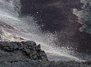 Vista sul fondo del Crat&egrave;re Brulant o Dolomieu al Piton de la Fournaise.