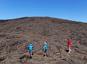 Sul Sentier du Crat&egrave;re sul fianco settentrionale del Piton de la Fournaise.