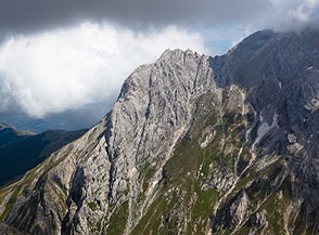 Sole sul Corno Piccolo (ripreso dal Pizzo d&rsquo;Intermesoli).