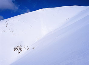 Il grandioso Canalone Sud del Pizzo di Camarda.