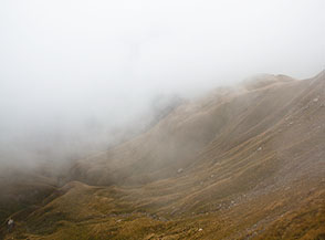Affaccio sul Versante Est di Pizzo di Sevo dal Pizzitello.
