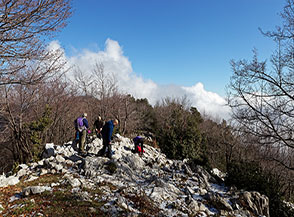 Il Sole ci riscalda al Passo di Cerasole.