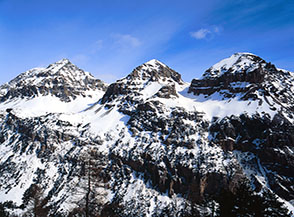Le cime dei Re Magi (Punta Baldassarre, Melchiorre e Gasparre) dominano la Valle Stretta.