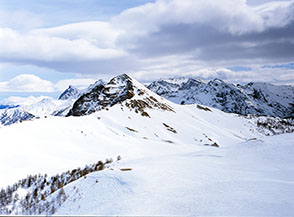 Il Vallone di Thures e la Guglia Rossa visti dalla cima di Punta Mulatera.