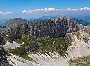 La spettacolare muraglia del Costone.