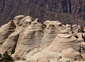 Le White Doms lungo il Dana Village Trail.
