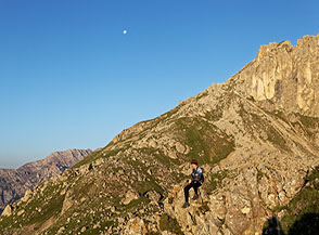 &ldquo;La Luna e tu&ldquo; (primo mattino sul Ciampac).