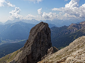 La cima del Masar&egrave; vista dalla Cresta Sud della Roda de Vael.