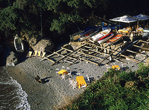 &ldquo;Collezionisti di sassolini&rdquo; (scorcio sulla spiaggetta laterale di San Fruttuoso).