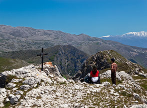 Dalla cima del Monte Tino (Serra di Celano) vista verso est.