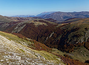 Affaccio sulla Valle Cupa da Serra Pantanella.