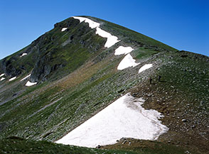 Il Valico dello Scalone, da cui si comincia la lunga cresta di Serra di Rocca Chiarano.