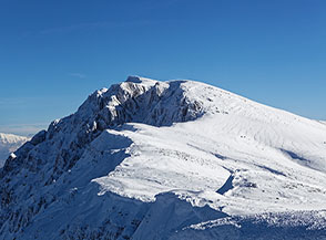 Punta Macerola ripresa dallo Sperone Tiburtini.
