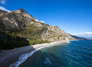 La bellissima Spiaggia del Marcellino alla Baia dei Francesi sulla costa cilentana.