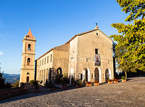 Il Santuario di Pietrasanta a San Giovanni a Piro.