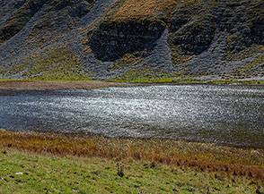 Riflessi argentei sul Lago Pantaniello.