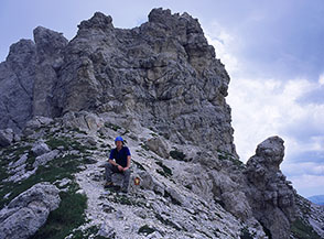 Sulla Cresta del Centenario, alle Torri di Casanova dove si sviluppa la Via Giovanni Familiari.